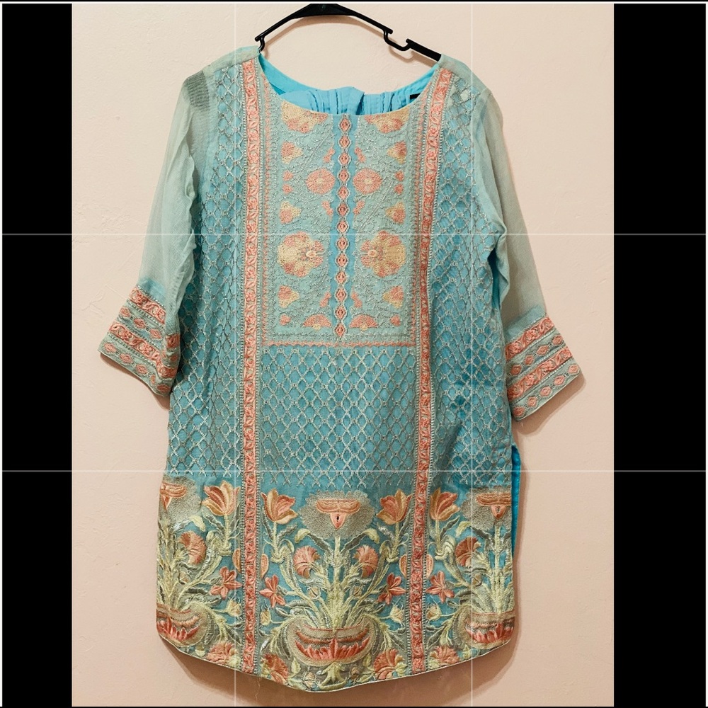 Pakistani kurta/ kurti suit. Needle impressions